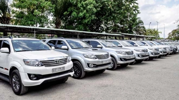 Những điều cần biết khi thuê xe 4 chỗ đưa đón tận nơi
